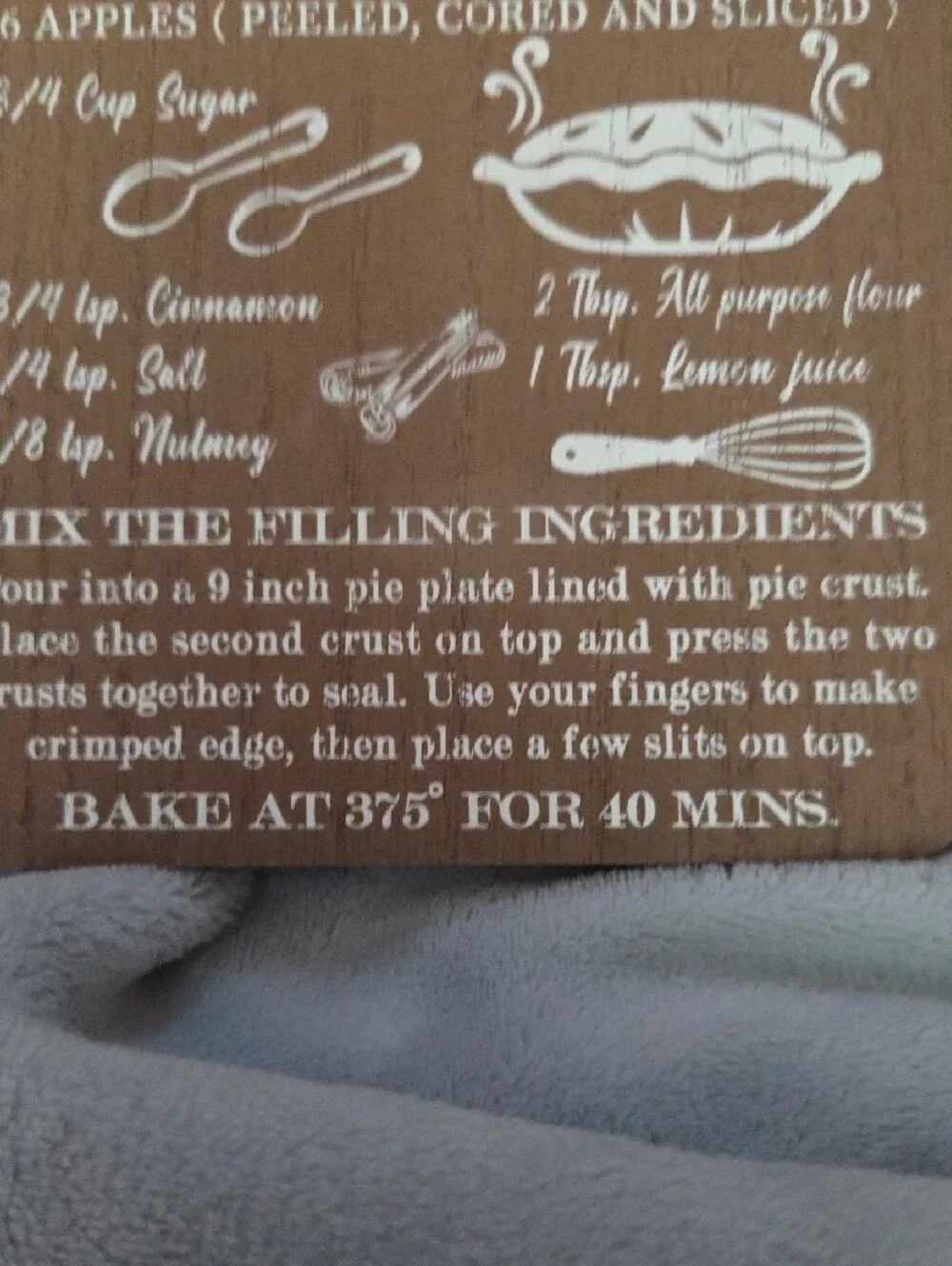 Homemade Apple Pie Wooden Serving/Chopping Board - Brown NWOT